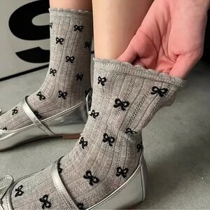 Ruffle Gray Bow Socks 1 Pair